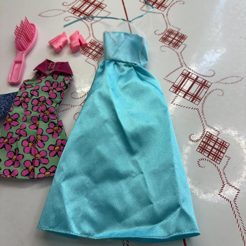 Barbie bundle #1 - Picture 6 of 10